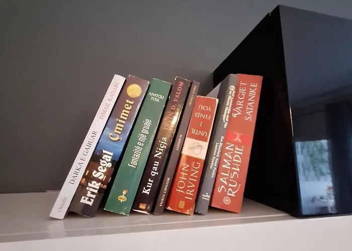 Lejlighed Stylish 1-bedroom Tirana